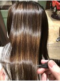 ハイライト入りでも髪質改善で最高のツヤ髪に☆