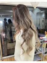 タオ 河原町(Tao)&nbsp;巻き髪バレイヤージュ