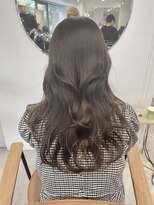 ムク 新宿(muc)&nbsp;ヌードグレージュ×レイヤーロングヘア