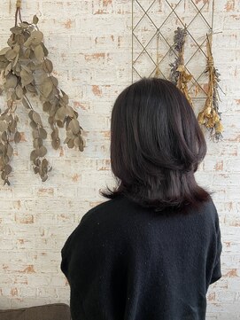 アカイトビラ ヘアケアサロン(AKAI TOBIRA Hair Care Salon) ウルフ×ピンク