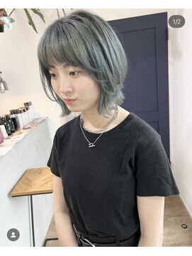 アーブル ヘアーアンドメイク(ARBRE) ダークトーンブリーチデザイン透明感ダブルカラーカーキ