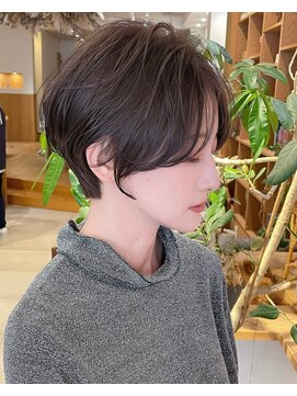 ルエ(rue) ＊前髪あり耳掛け丸みくびれショートボブ20代30代40代50代60代＊