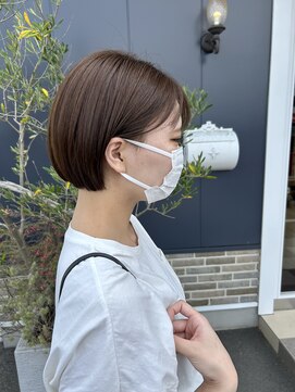 エムサロン(emu salon) ミニボブ／アッシュベージュ【伊勢崎】