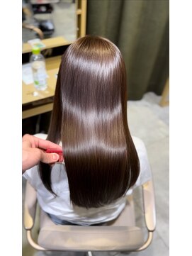 アマンドール(Aman D'or) 縮毛矯正と髪質改善で作る艶髪♪♪