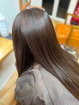 グラムヘアリゾート(gram Hair Resort)の写真/【道後】最高級メテオストレート×縮毛矯正で思わず触れたくなる美髪を手に入れられる【縮毛矯正/METEO】