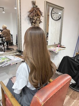 ヘアメイク アンフィ(amphi) ゆるふわロング..~**.