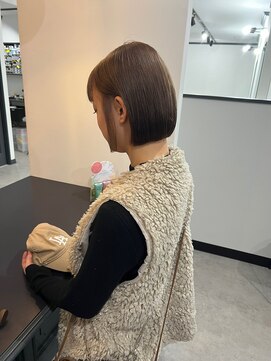 ログ(LOG) 大人可愛いショートボブ暖色カラー