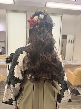 リリカル ヘアオブジェ ハーフアップ