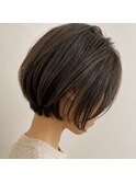 おさまる。ショートボブ