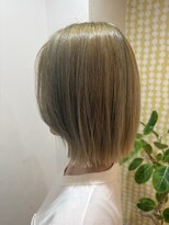 アニュウ(A’new)&nbsp;切りっぱなしボブ＋顔まわりレイヤー