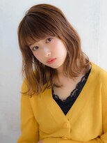 ルティア(Lutia) くびれセミディ コテ巻きアレンジ ベージュ