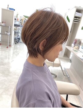 アテナ 福津店(ATENA) ☆前下がりショートヘア☆