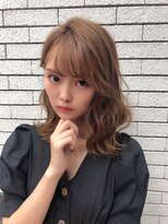愛されるミディアムヘア