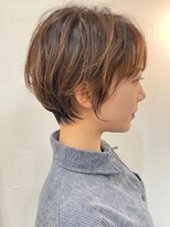 ビューオオサカ(VIEW OSAKA)&nbsp;柔らかくびれショートで垢抜けるマロンベージュの透明感カラー☆