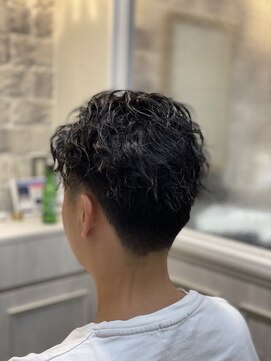 ミリオンバックス 上野(Million Bucks) スキンフェード