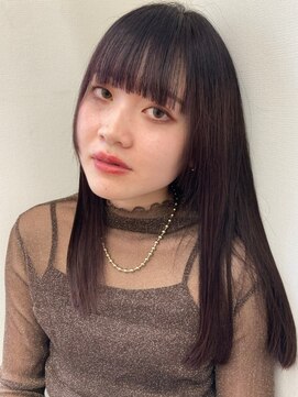 ダブルバイグリッター(W by GRITTERs) カシスピンク　顔回りレイヤー　ぱっつん前髪　ストレート 艶髪