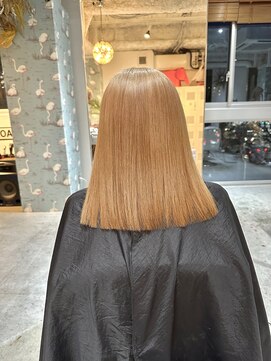 スリー(three) ムラ修正2ブリーチカラー