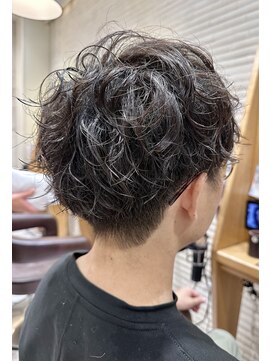 サロンドジョー(salon de joe) ツイストスパイラルパーマメンズマッシュ　奥東巧真