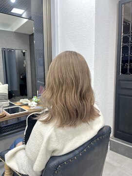 クラン 六甲道(Chlan) ブリーチカラー！くすみベージュ