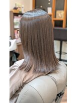 ロビン(Robin)&nbsp;ストレートヘア