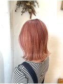 外ハネ　ダブルカラー　ピンク