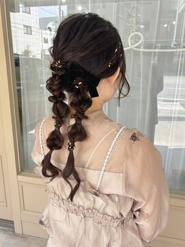 ウノヘアー(UNO HAIR) ツインポニー／ツイン編みおろし/結婚式ヘアセット／ローポニー