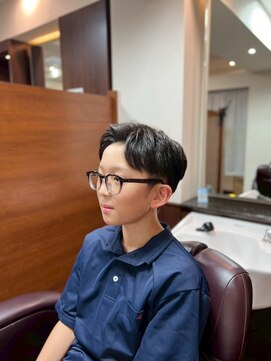 ケースタイル ヘアスタジオ 神保町店(K STYLE HAIR STUDIO) ツーブロック/アップバングショート/バーバースタイル/メンズ