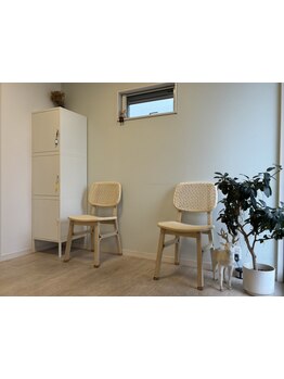 ゆったり寛げる落ち着いた空間が自慢のサロン！特別なサロンタイムをお過ごしください♪