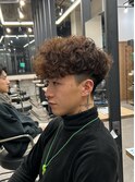スパイキーショート フェード スペインカール ルーズパーマ