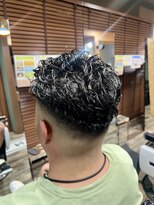 スタンドバーバー 柏(STAND BARBER)&nbsp;リバースセンターパート/ニュアンスパーマ/ダウンバング/柏