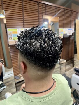 スタンドバーバー 柏(STAND BARBER) リバースセンターパート/ニュアンスパーマ/ダウンバング/柏