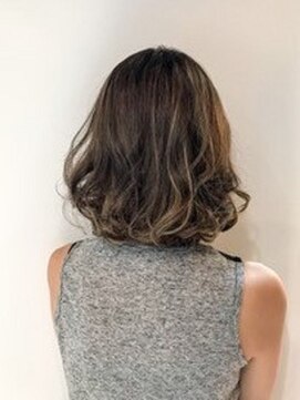 リリー シブヤ(Lilly shibuya) 【Lilly渋谷】カジュアルミディアム