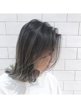 ループ(LOOP) 極細ハイライトシルバーグレージュカラー