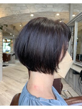 シャル 辻堂(shalu) 襟足の収まり抜群！前下がりボブ