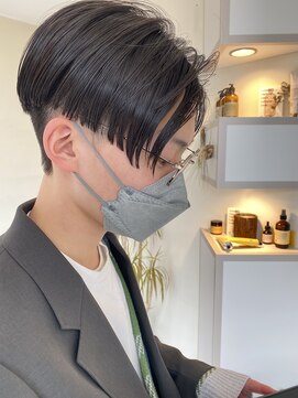 トランク(TRUNK) センターパート