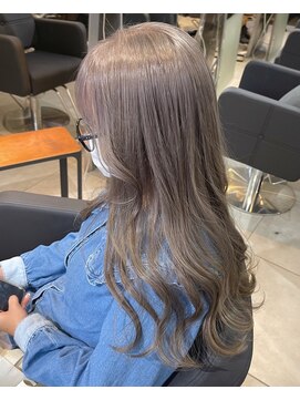 アクアオモテサンドウ(ACQUA omotesando) グレージュ/ミルクティーグレージュ/ダブルカラー/ハイトーン