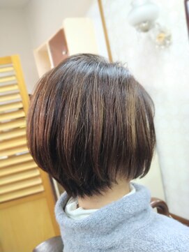 ふくなが美容室 ショートボブ