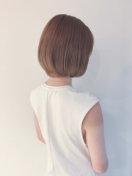 リコバイリリー 日吉(Lico by Lily) 乾かしてまとまるショートボブ「LICO日吉」