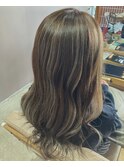 グレージュハイライト