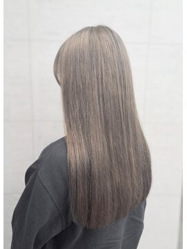 ノミネーション(Nomination) グレージュ