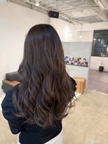 シー.(SHE.)&nbsp;ナチュラルブラウン×巻き髪ロングスタイル