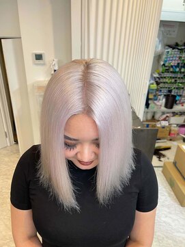 スワイ(SWAY) ホワイト/ケアブリーチ/ダブルカラー/縮毛矯正/岡山