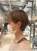 冬のツヤ髪◎丸みショート似合わせカットで上品に