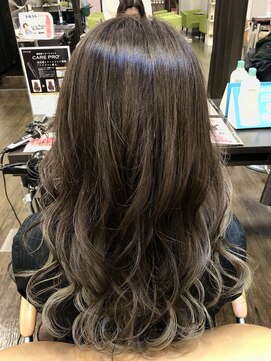 プランタンアヴェダ(printemps AVEDA) グレージュ
