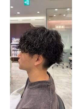 アピッシュ ギンザ(apish ginza) マッシュ波巻きパーマ