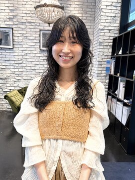 エン(YENN) ロングウェーブパーマ