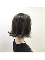 ループ(LOOP) 外ハネボブの外国人風カラー