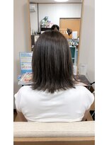 ディアレスト(DEAREST)&nbsp;外ハネ切りっぱなしボブハイライトカラー☆