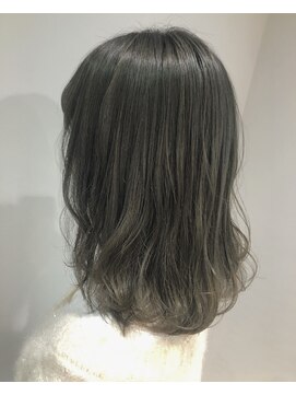 シーン 池袋(scene.) scene.【シーン】【池袋 西口徒歩3分】透け感×カーキアッシュ