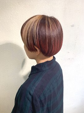 ボアソルテ(Boa Sorte) デザインカラー×マッシュショート